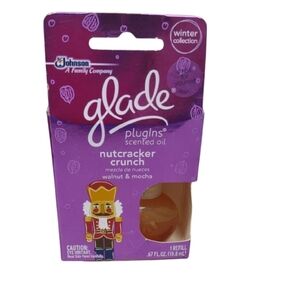 Glade Nutcracker Crunch PlugIns Scented Oil Winter Collection